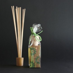 frangipani_aroma_reed_diffuser_50ml.png
